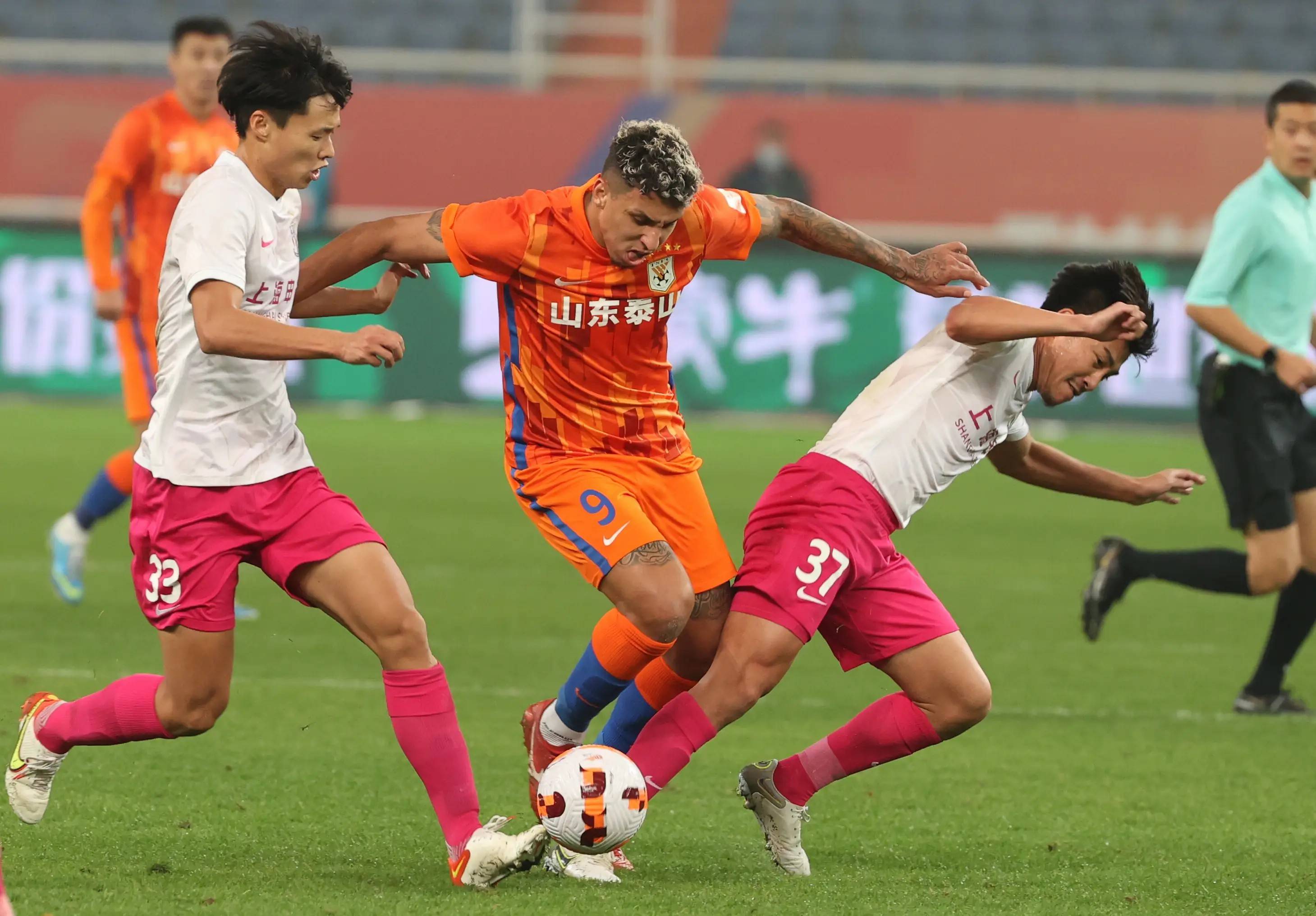 关于精彩比赛引发球迷热议,期待更多精彩表现的信息 关于精彩比赛引发球迷热议,期待更多精彩表现的信息