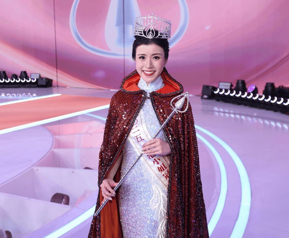 哥伦比亚选手绽放光芒,勇夺桂冠 哥伦比亚选手绽放光芒,勇夺桂冠