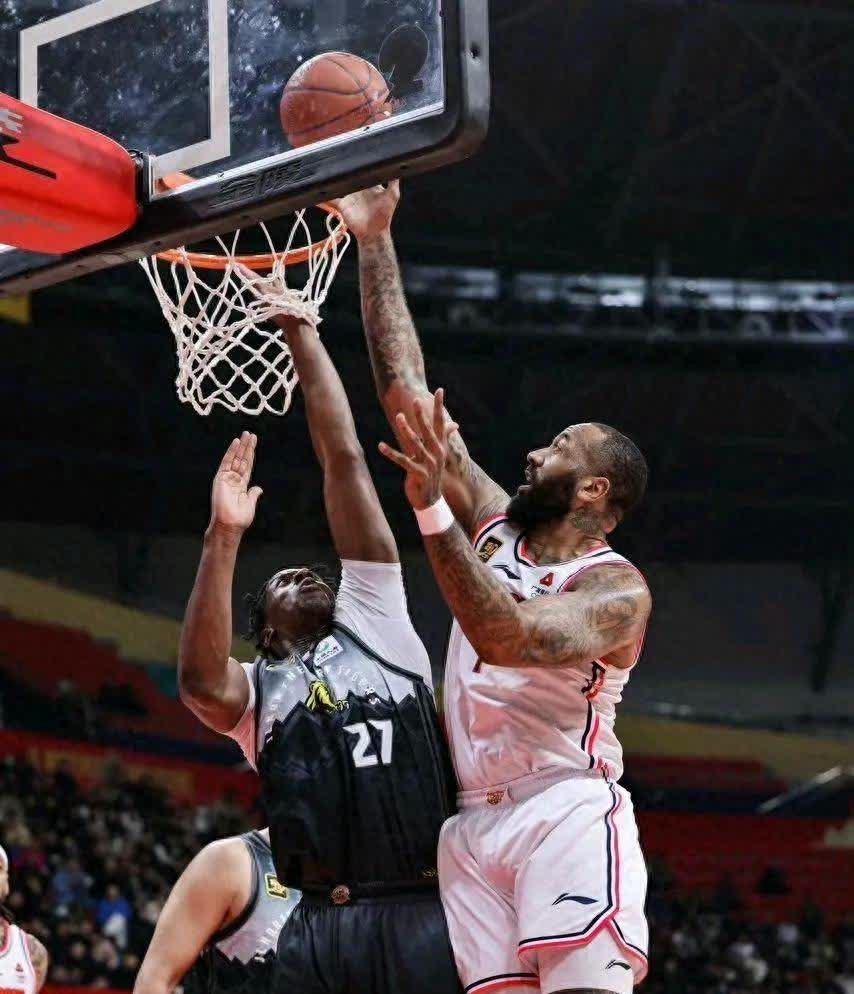 关键球员复出助攻全队,球队高分大胜击败对手的简单介绍 关键球员复出助攻全队,球队高分大胜击败对手的简单介绍