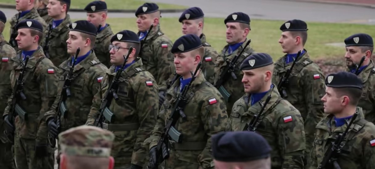 雷火电竞-波兰队顽强战平，稳住局势备战下一轮