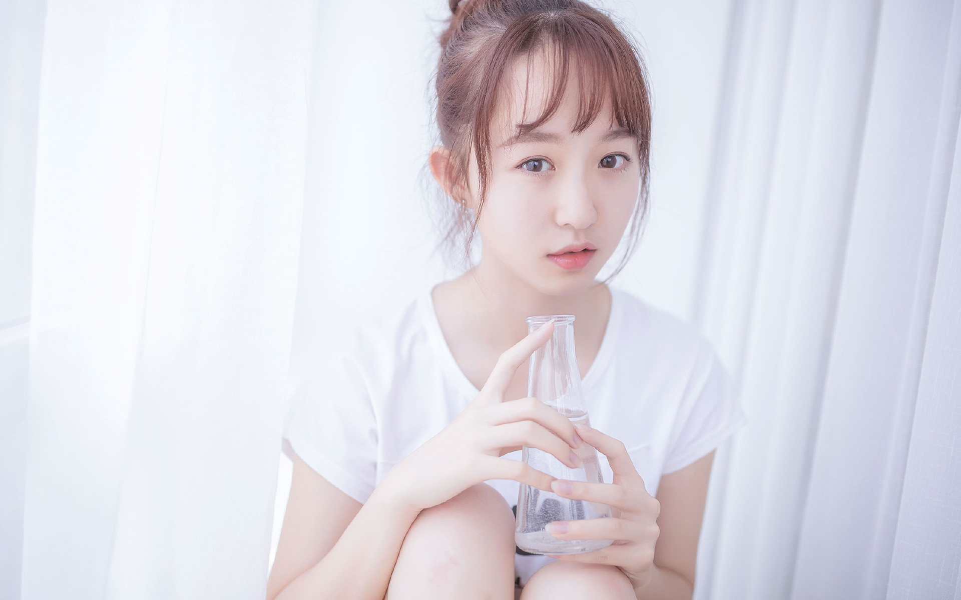 后仰，在天地倾倒的时刻