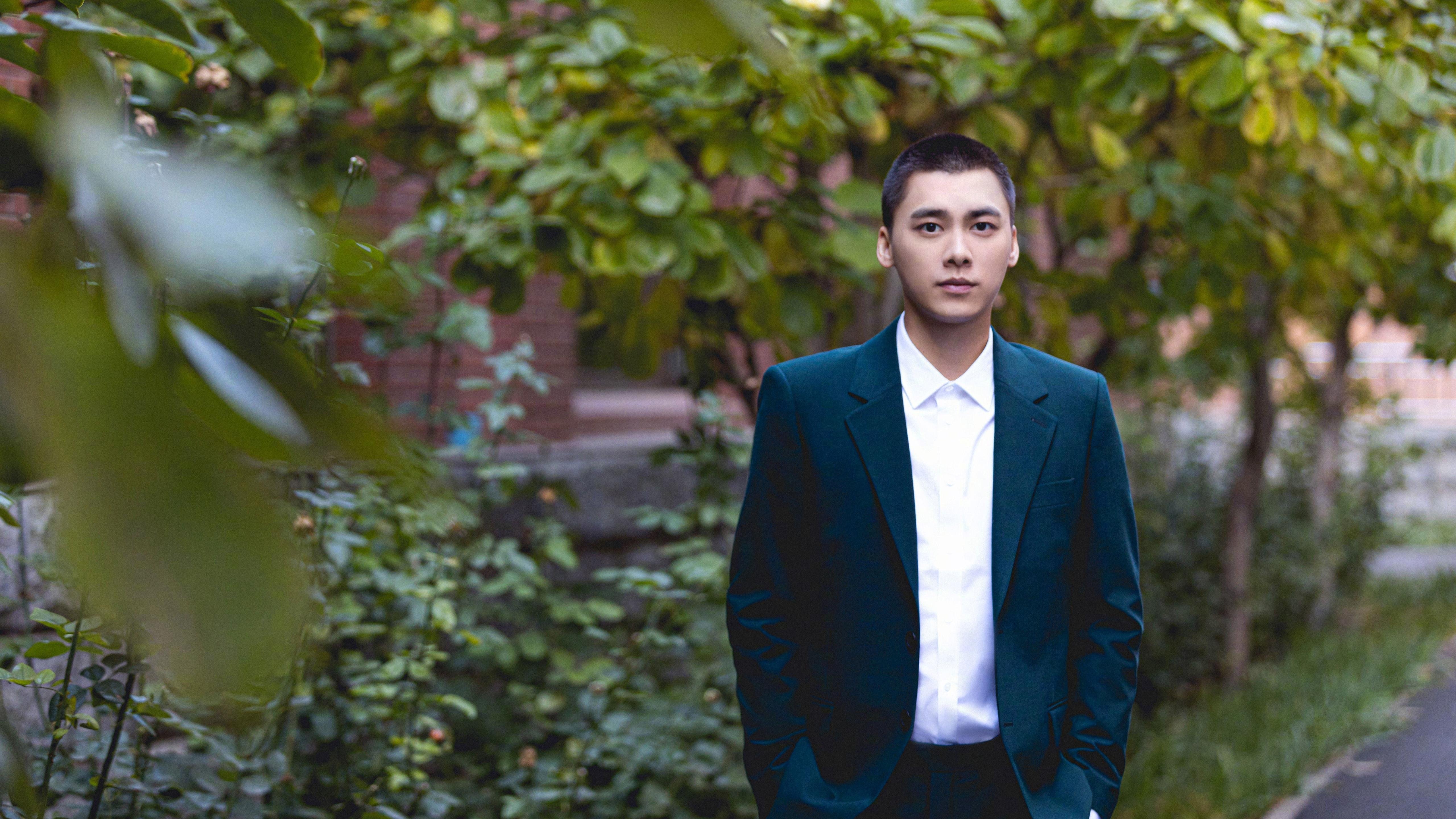 雷火电竞主播-铁血合围下的孤胆破局，武切维奇如何在火箭的战术牢笼中为奇才凿出生路