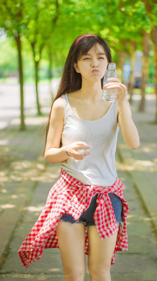 雷火电竞亚洲先驱-绿茵风暴，2026世界杯A组惊世一战，尼日利亚血洗澳洲，贝林厄姆演绎王者降临